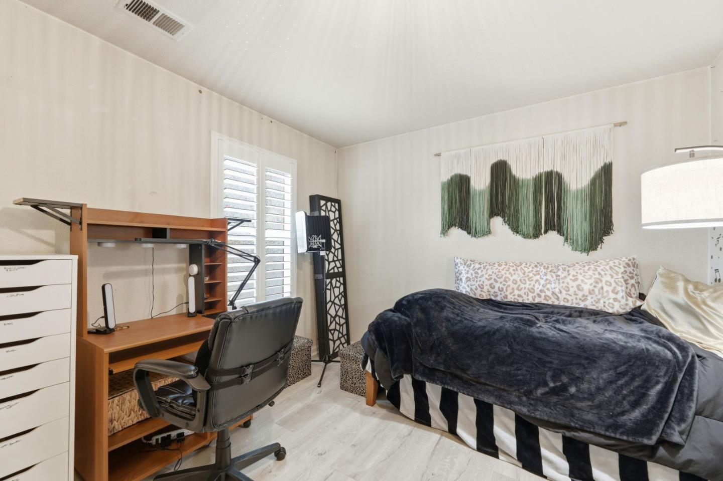 6995 Rodling Drive F