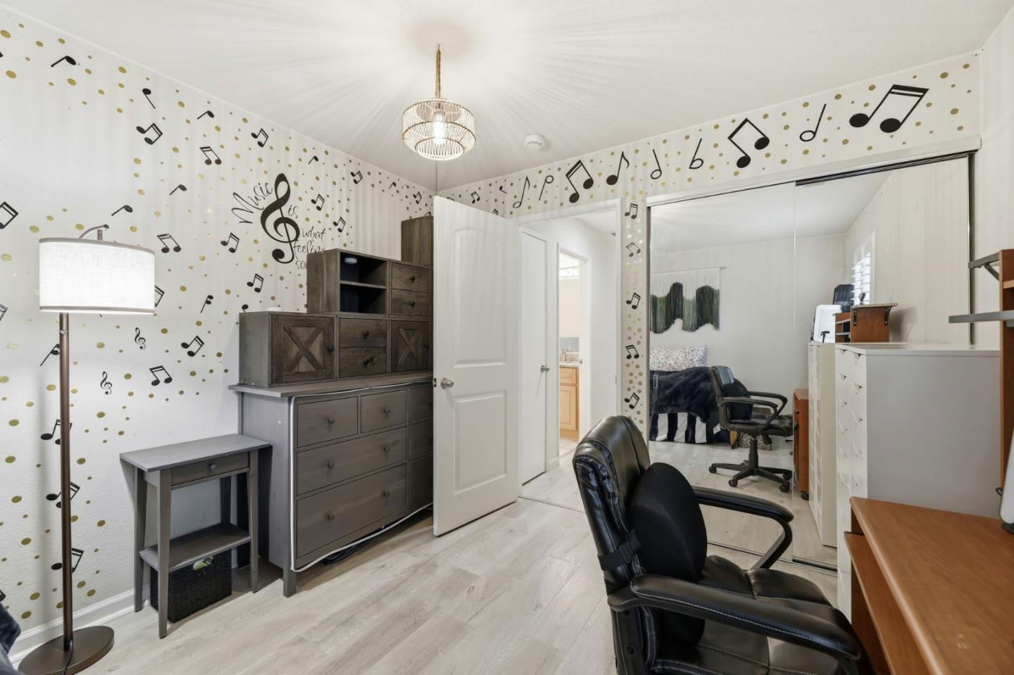 6995 Rodling Drive F