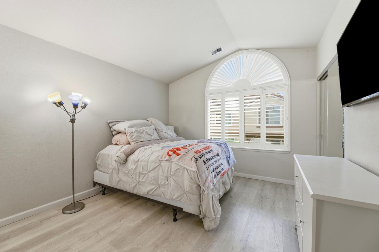 6995 Rodling Drive F