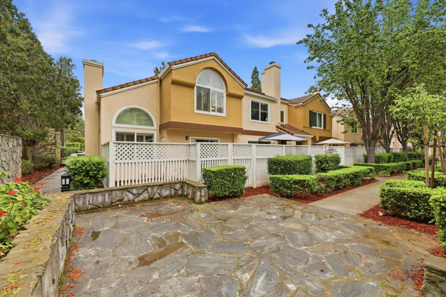 6995 Rodling Drive F