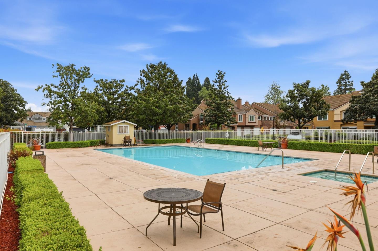 6995 Rodling Drive F