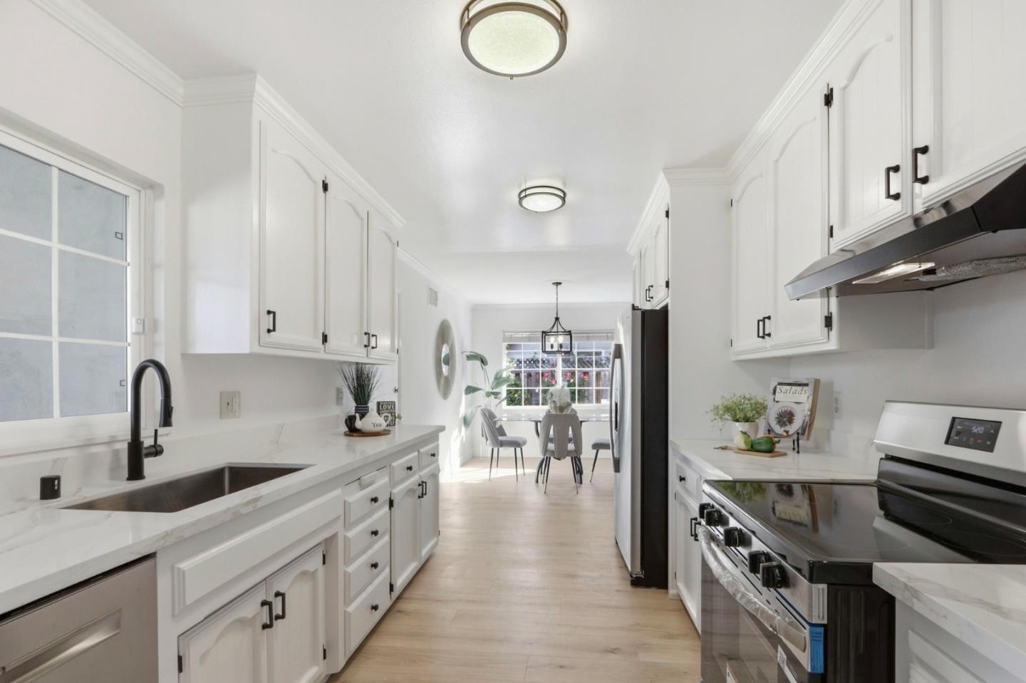 696 Giannini Drive