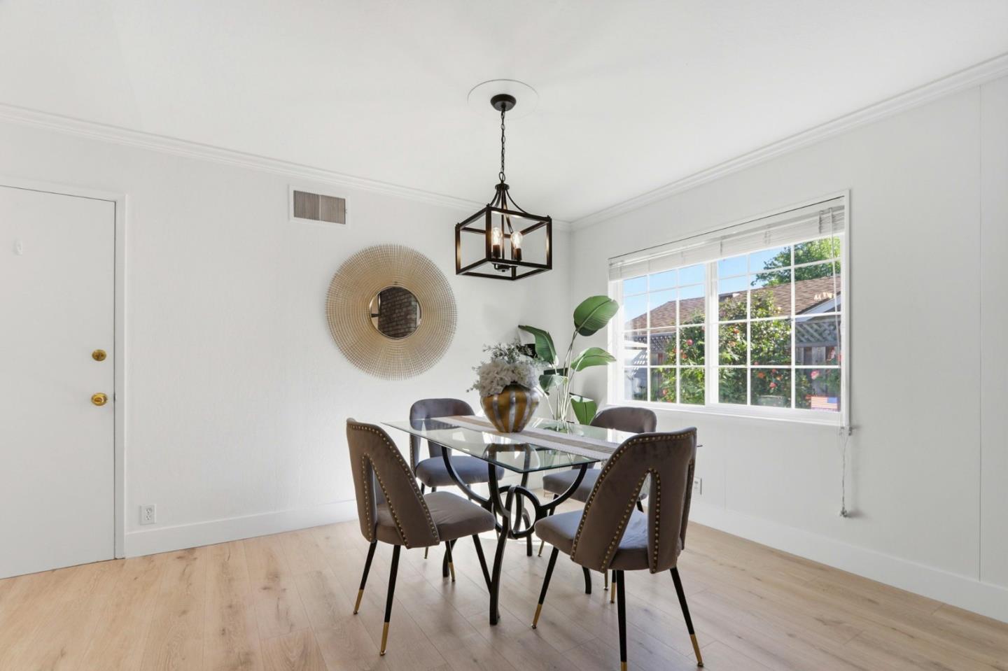 696 Giannini Drive