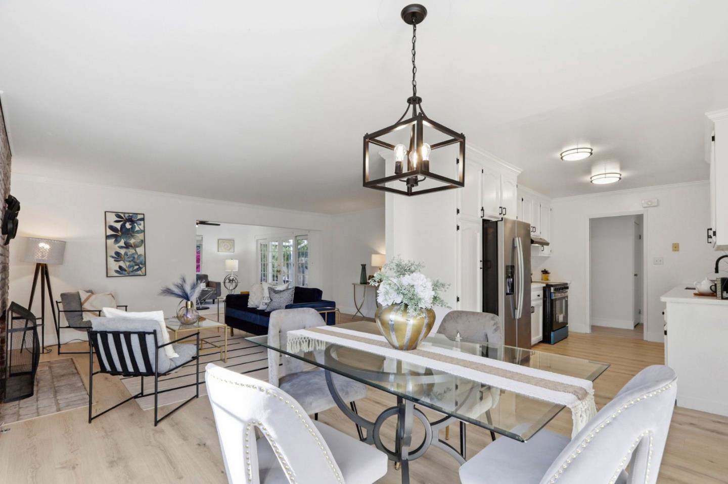 696 Giannini Drive