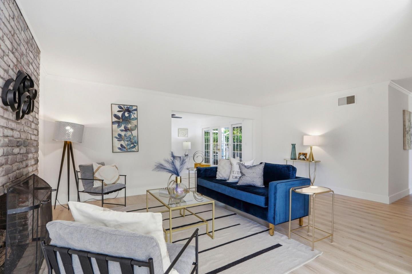 696 Giannini Drive