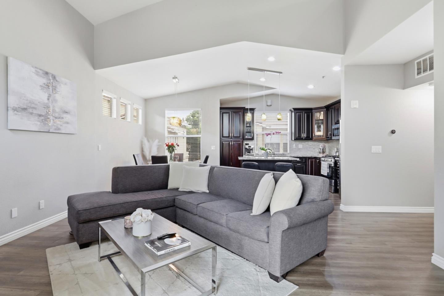 552 Cityscape Place