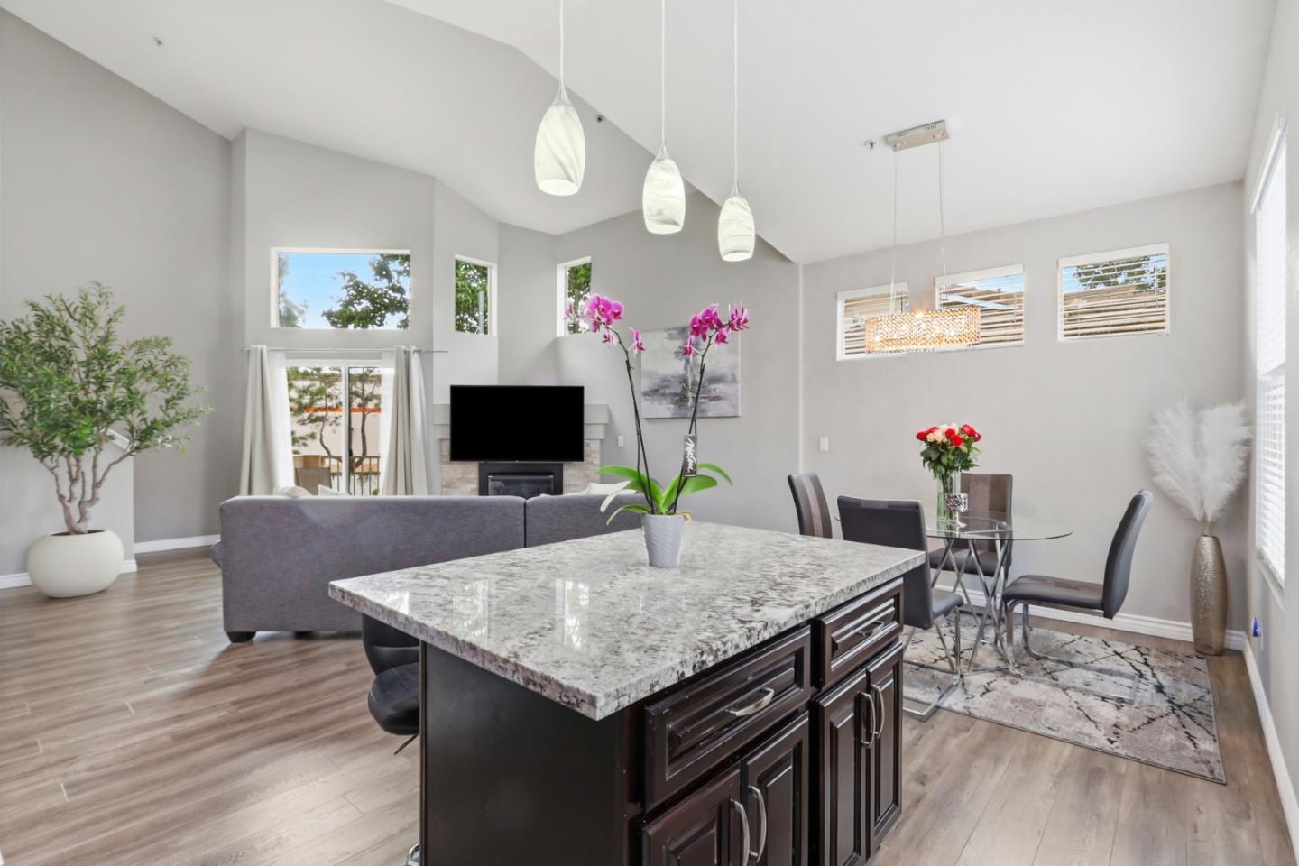 552 Cityscape Place