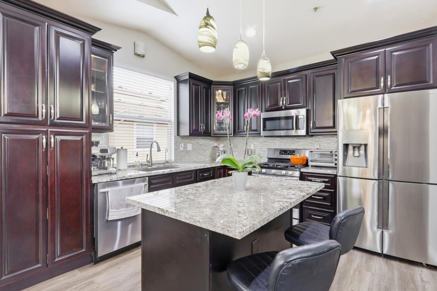 552 Cityscape Place