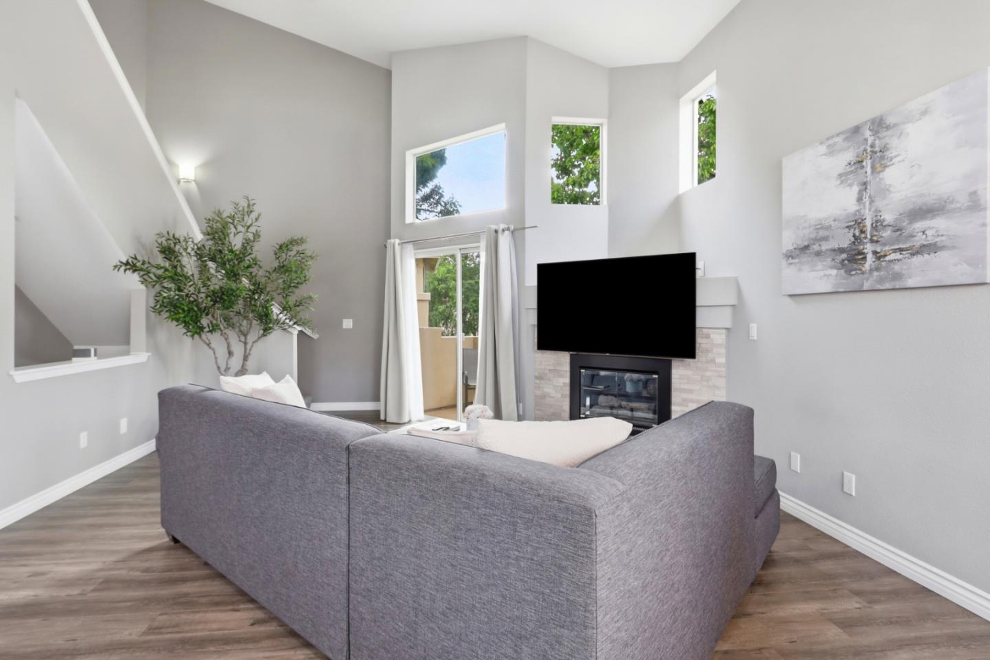 552 Cityscape Place