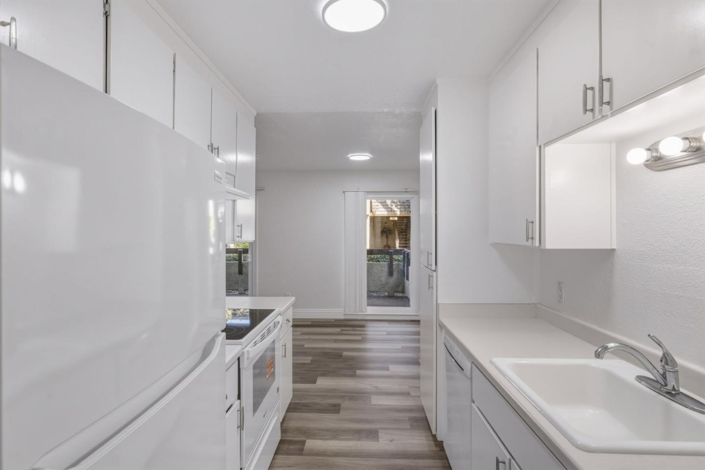 305 Tradewinds Drive 7