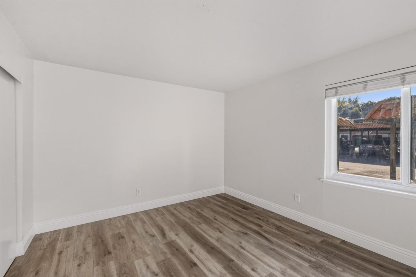 305 Tradewinds Drive 7