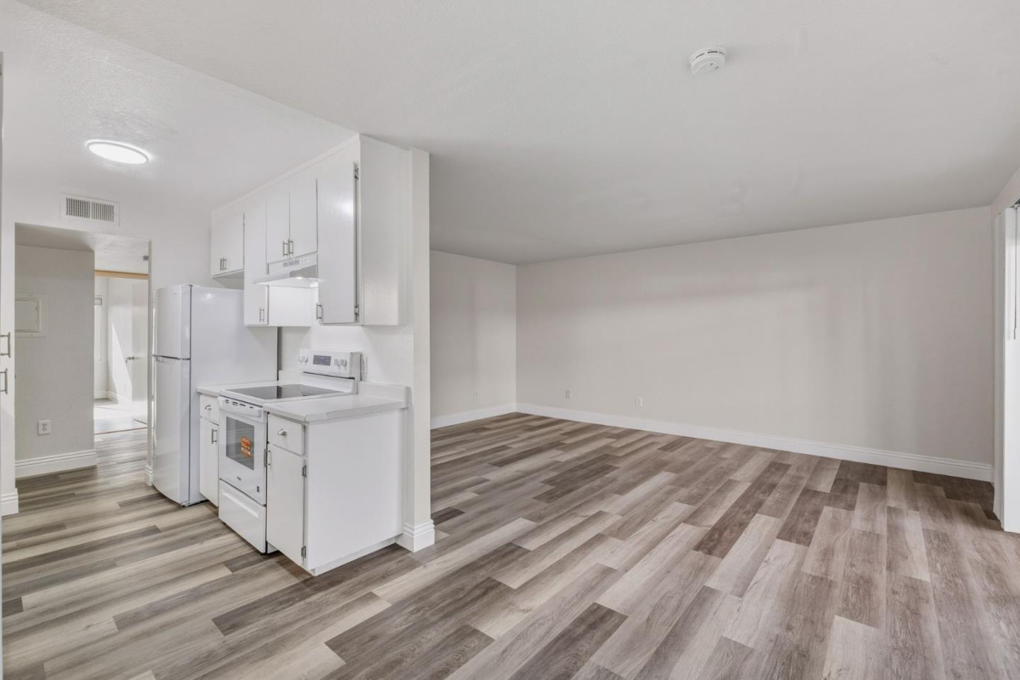 305 Tradewinds Drive 7