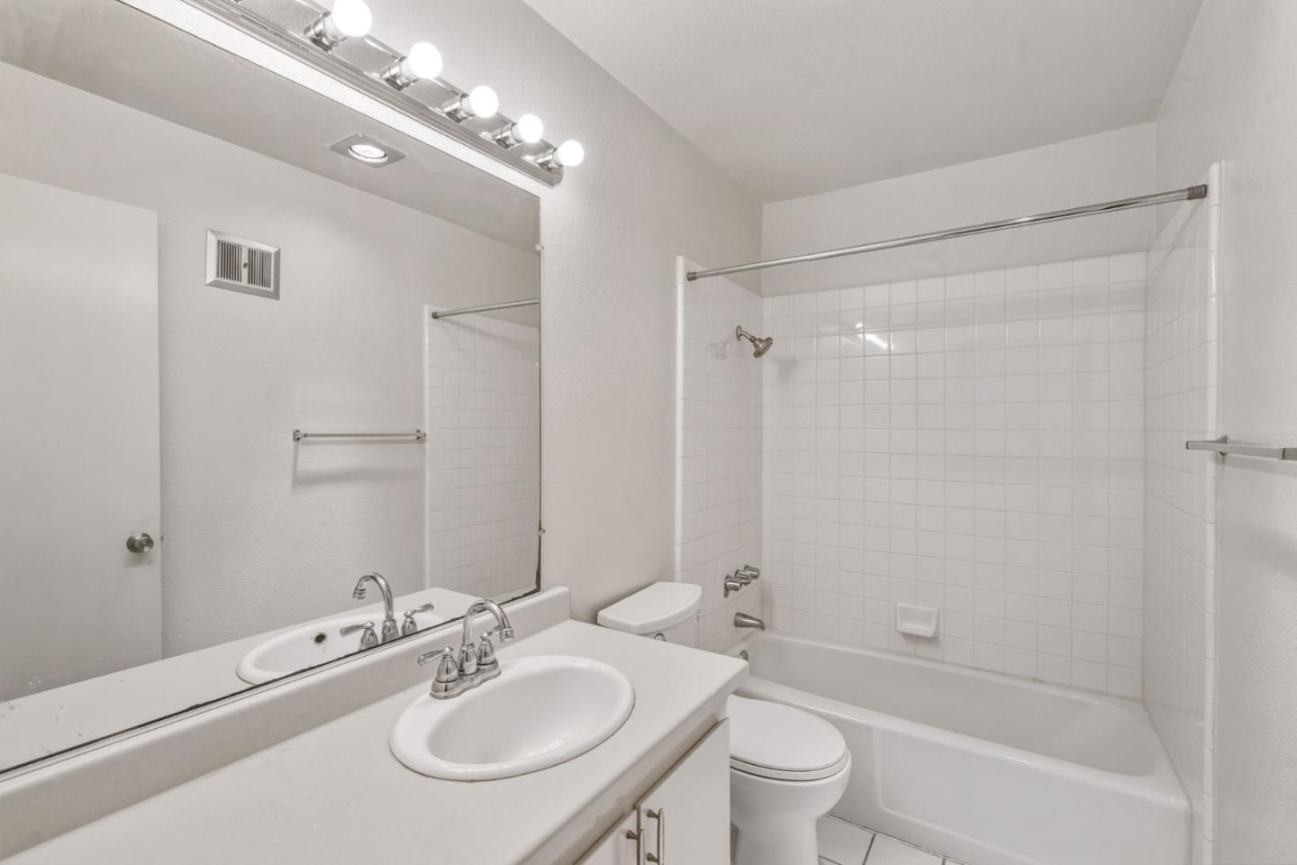 305 Tradewinds Drive 7