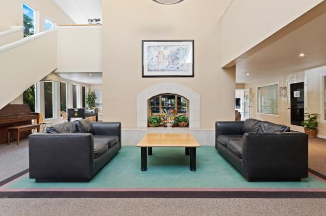 305 Tradewinds Drive 7