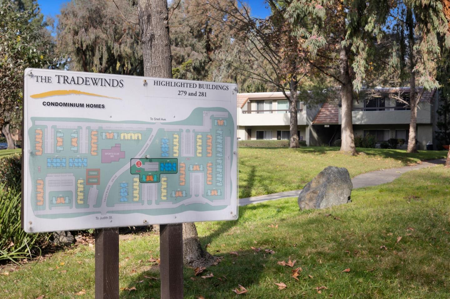 305 Tradewinds Drive 7