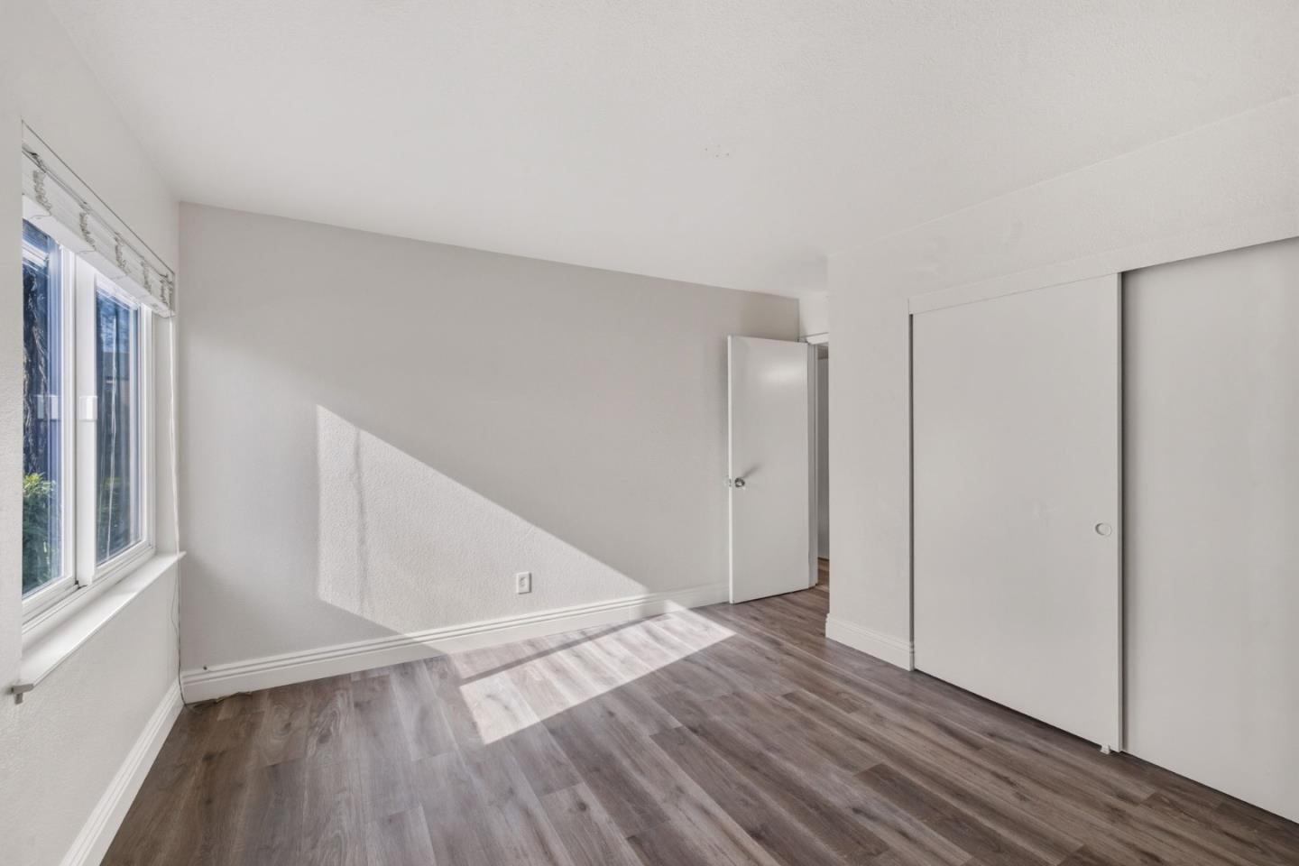 305 Tradewinds Drive 7