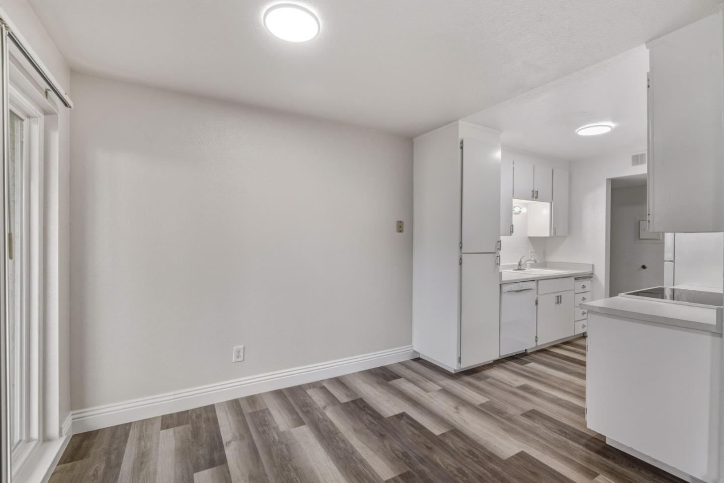 305 Tradewinds Drive 7