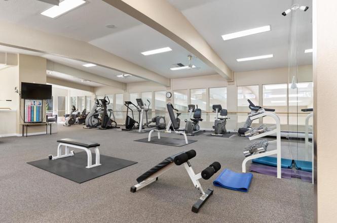 305 Tradewinds Drive 7