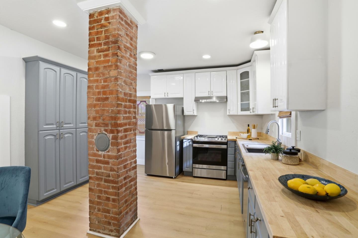 232 Washington Street