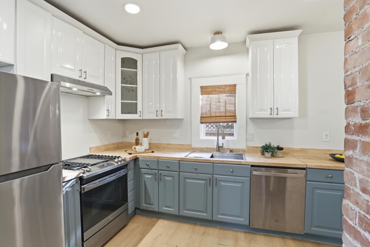 232 Washington Street