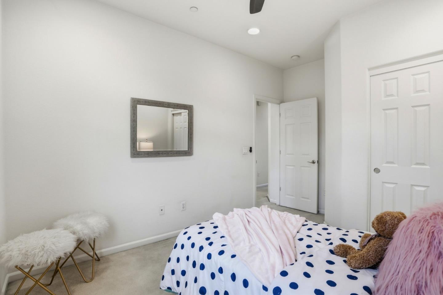 1637 Mabury Road