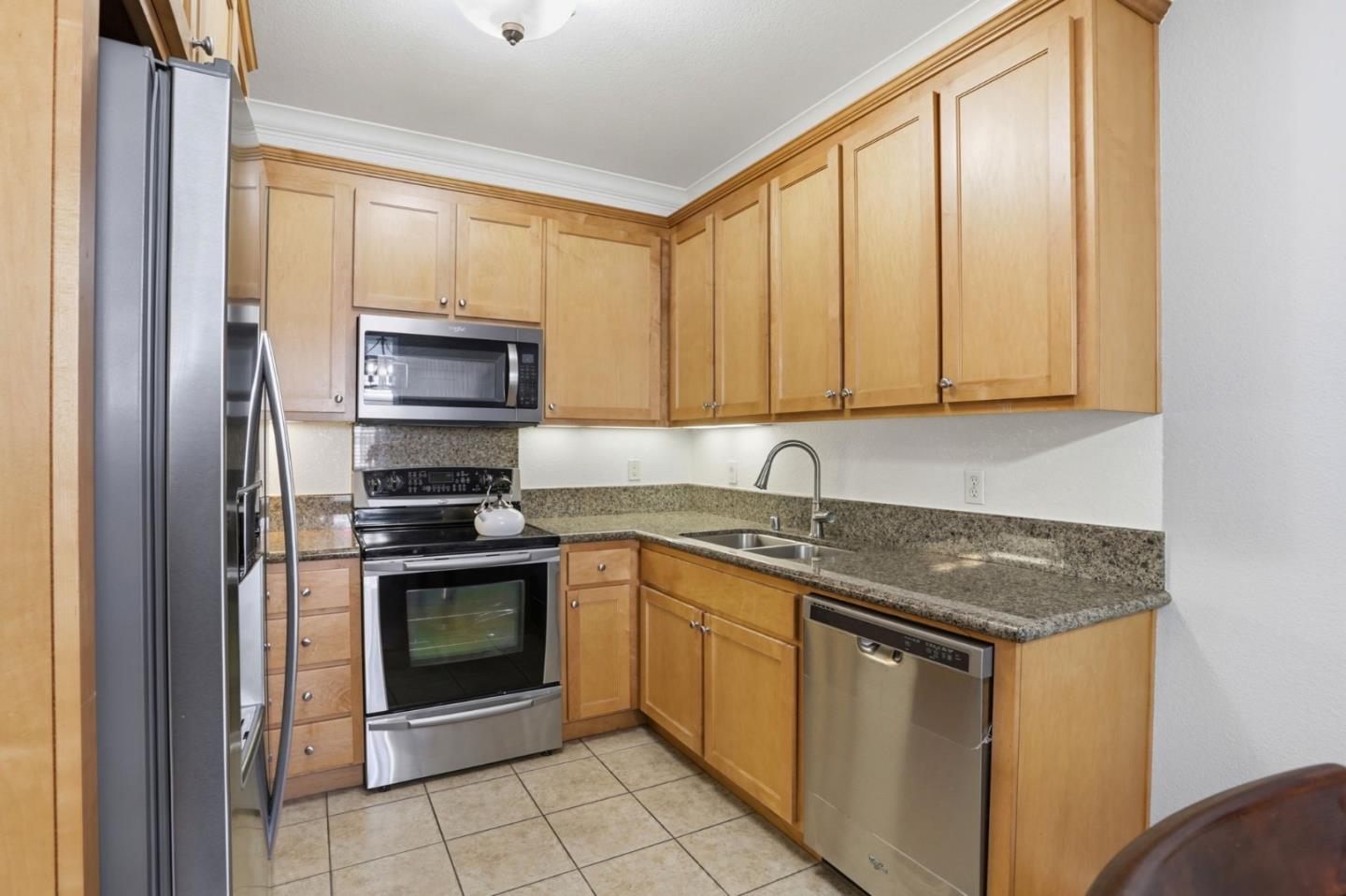 2968 Moorpark Avenue 17