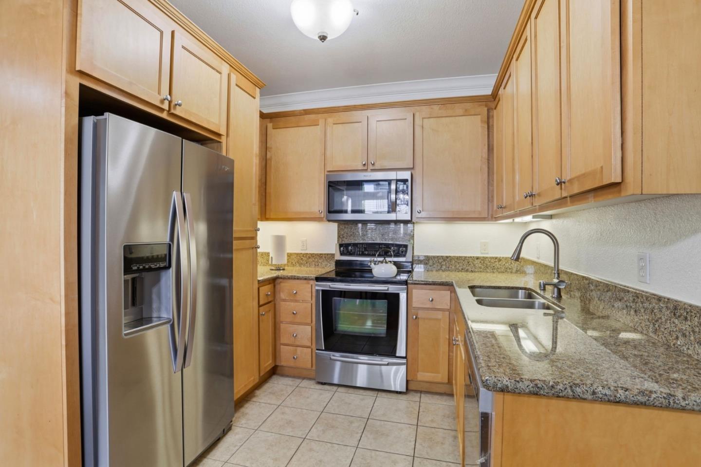 2968 Moorpark Avenue 17