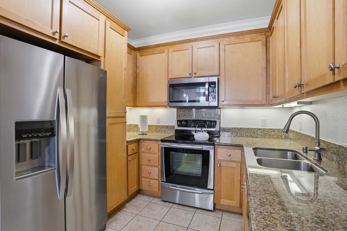 2968 Moorpark Avenue 17