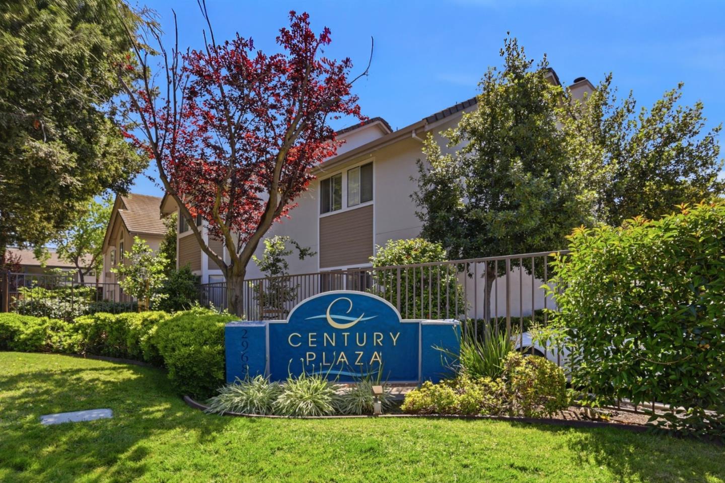 2968 Moorpark Avenue 17