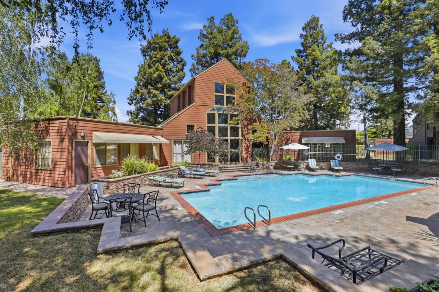 945 Catkin Court