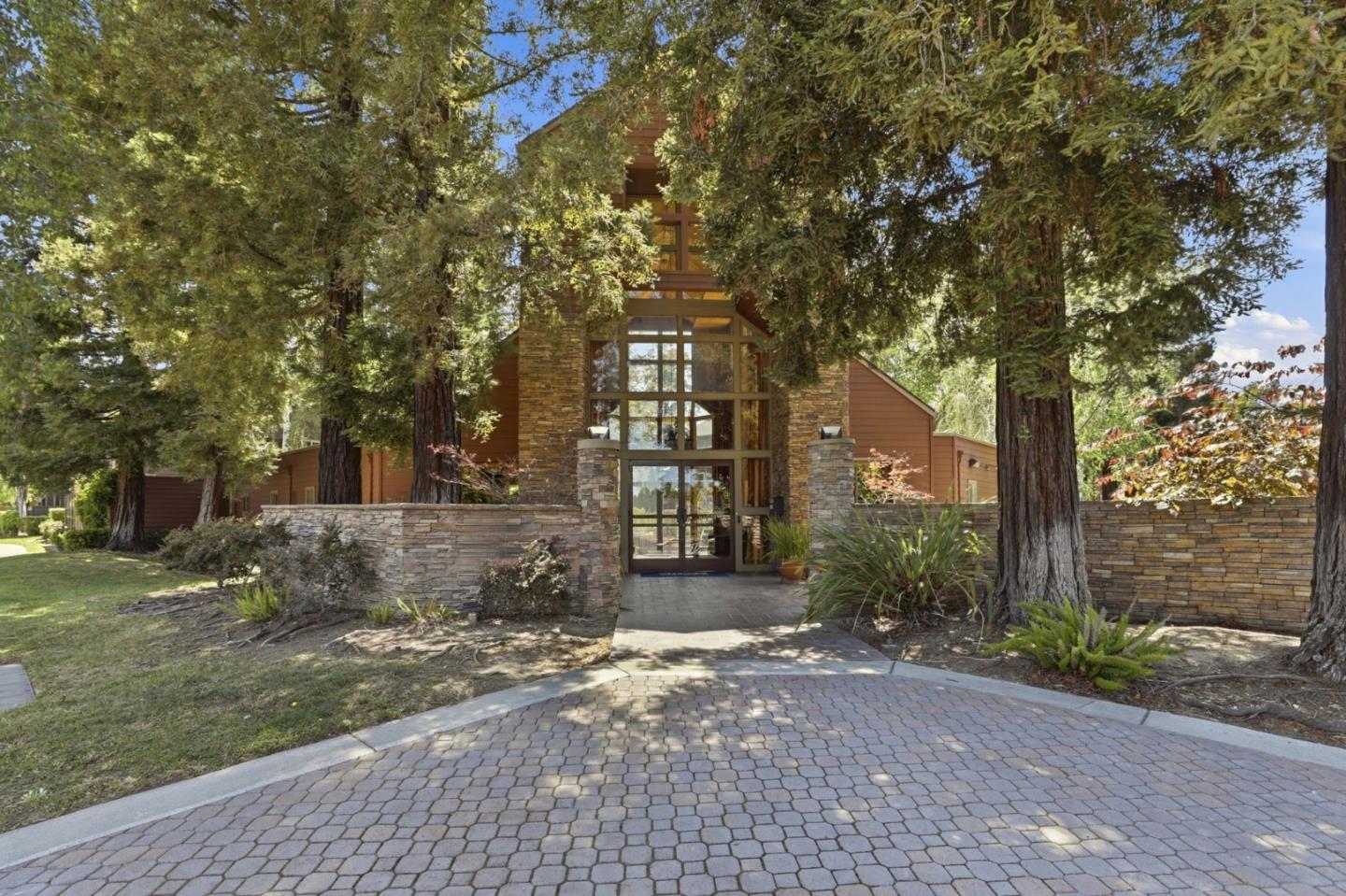 945 Catkin Court