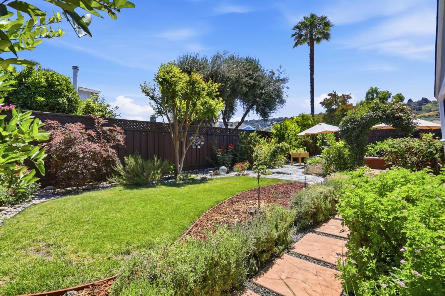 6246 Gunter Way