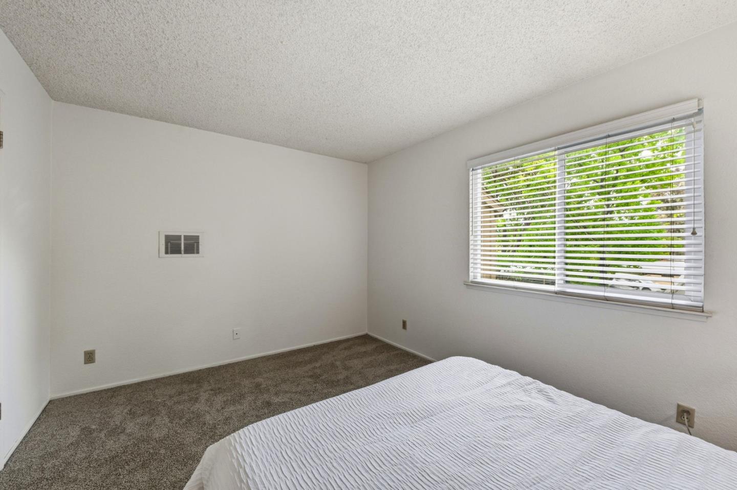 2386 Balme Drive
