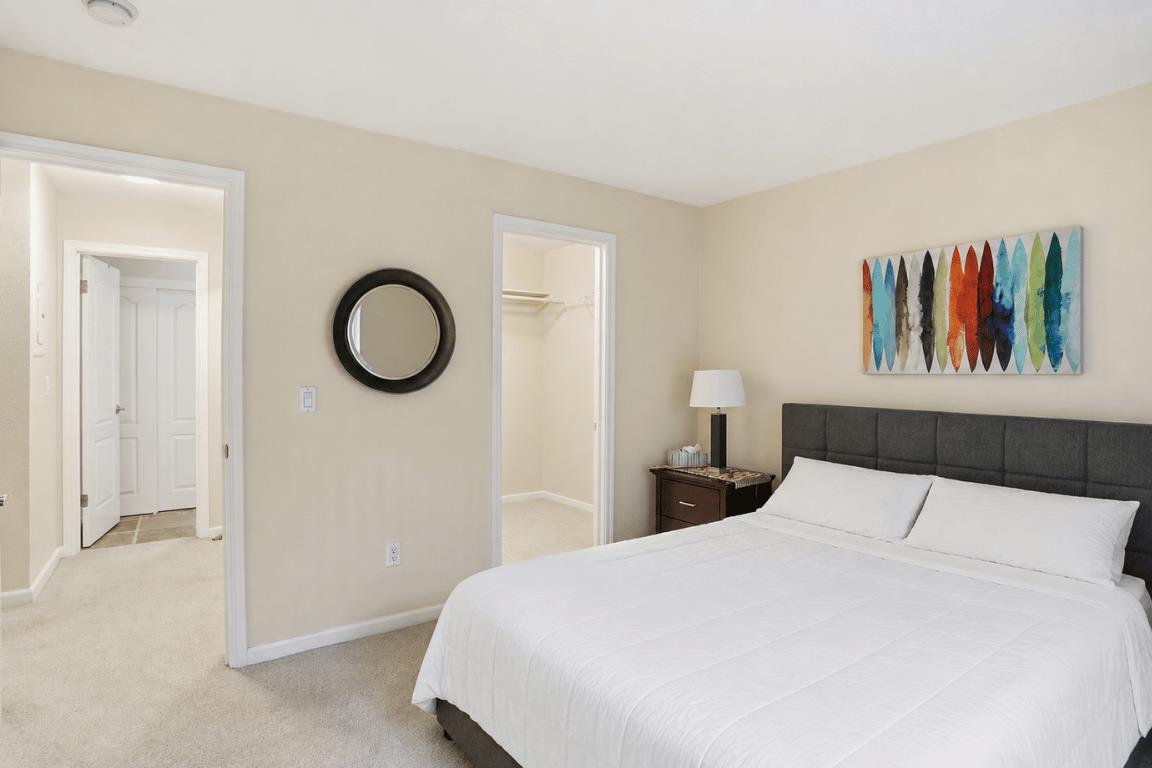 1211 Yarwood Court