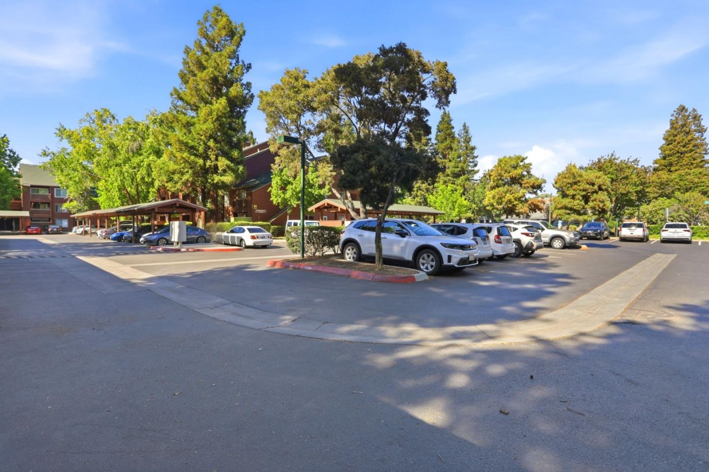 1211 Yarwood Court