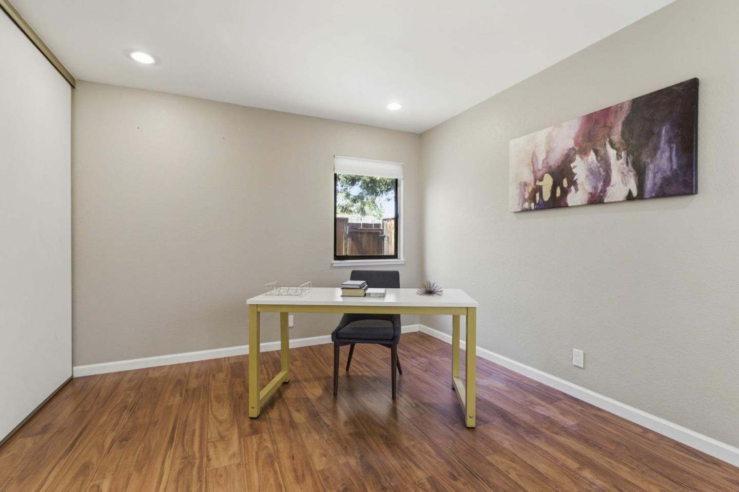 22674 Silver Oak Court