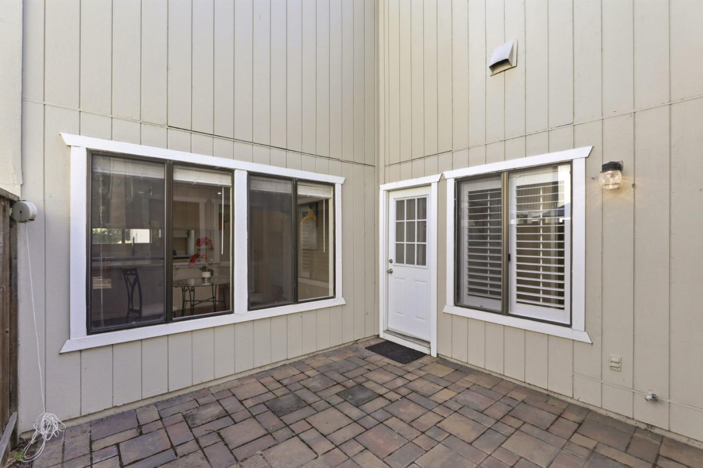 22674 Silver Oak Court