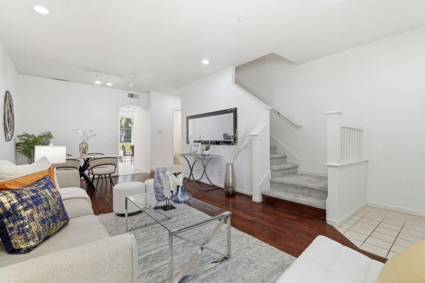 3287 Montevarchi Street