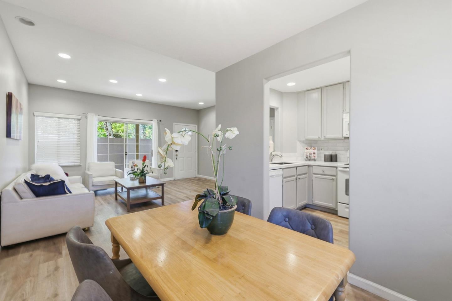 748 Northrup Street 332