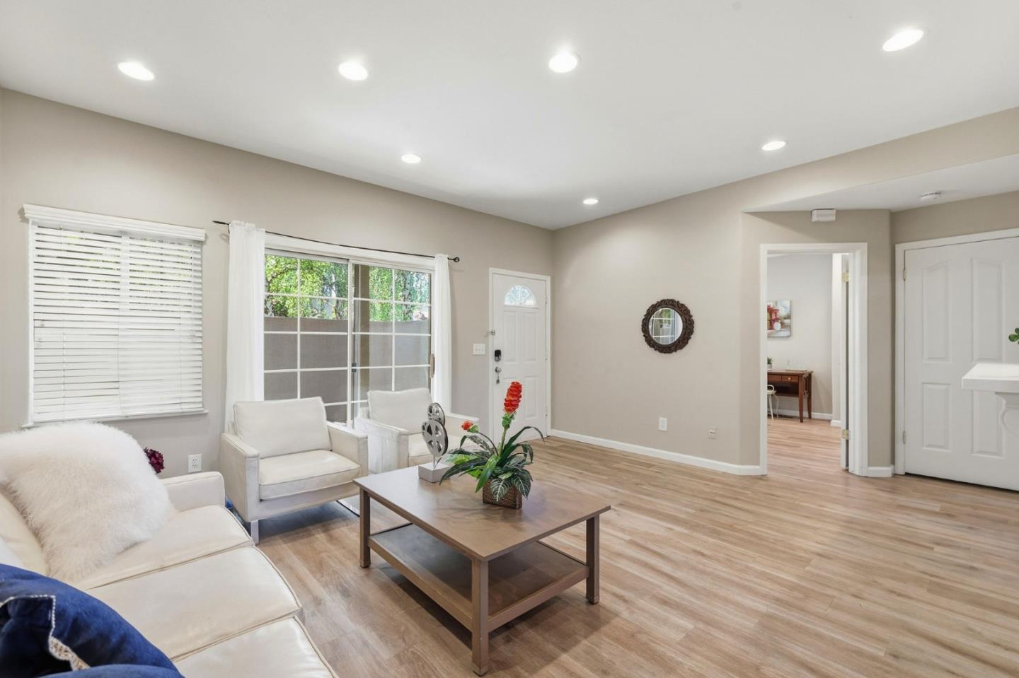 748 Northrup Street 332