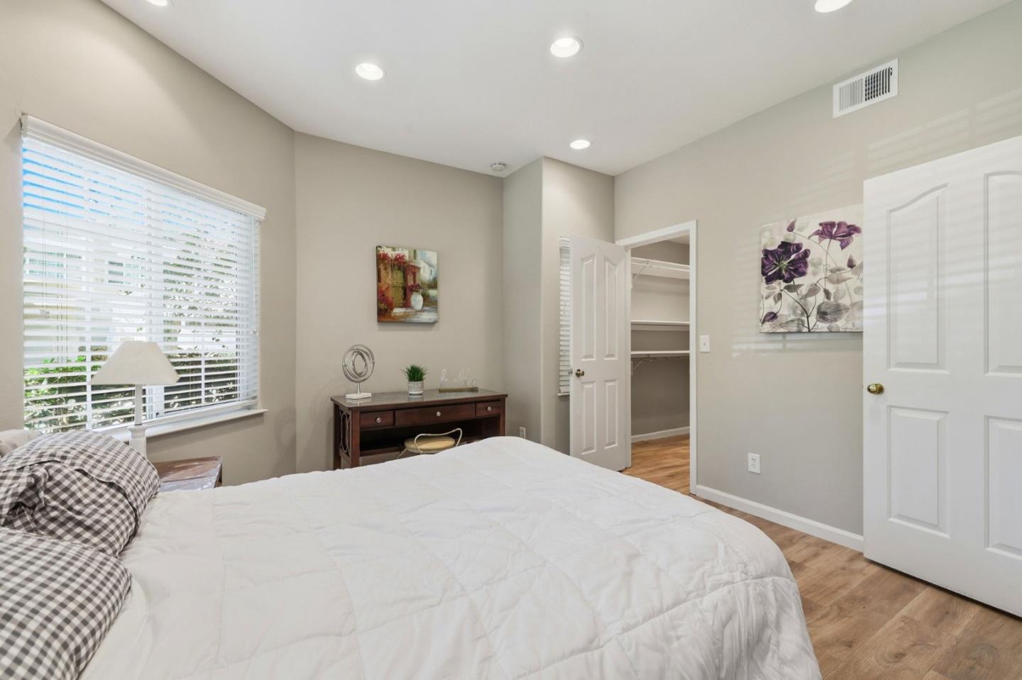 748 Northrup Street 332