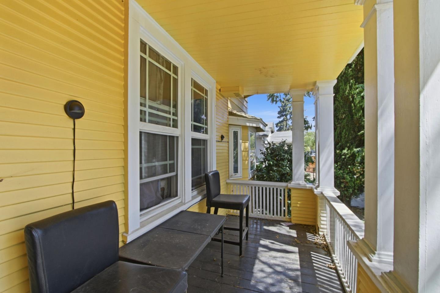 595 Minor AVE