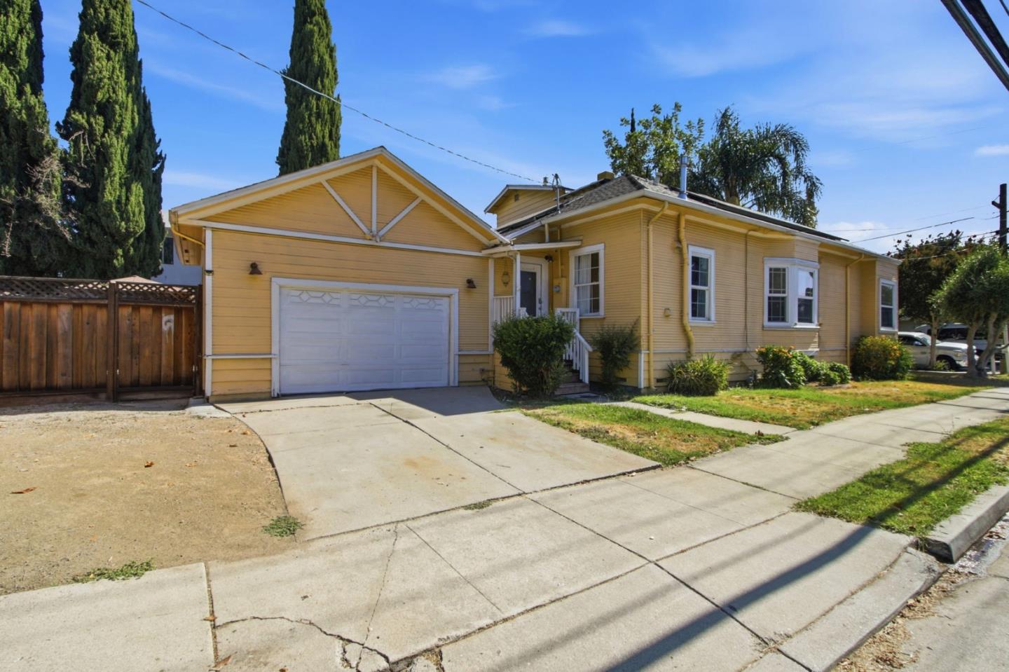 595 Minor AVE