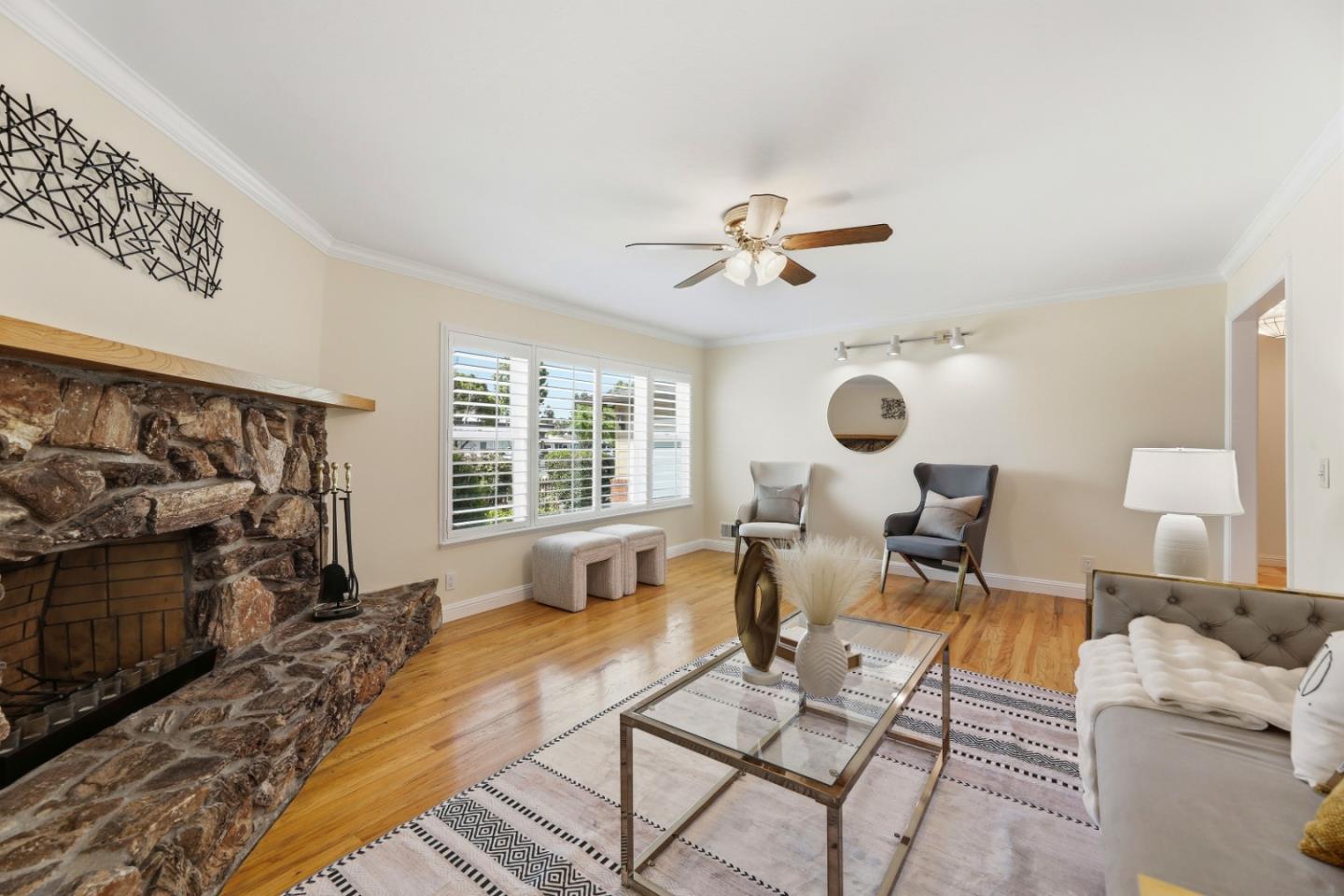 1484 Bird AVE
