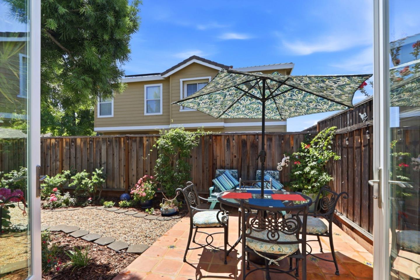 897 Windsor Hills CIR
