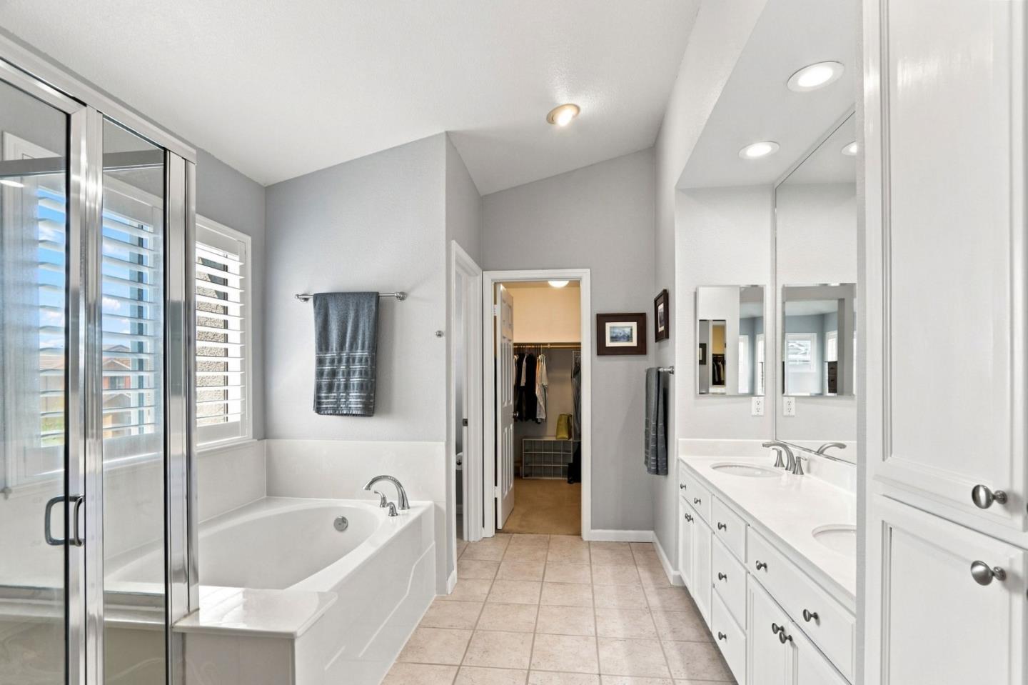 897 Windsor Hills CIR