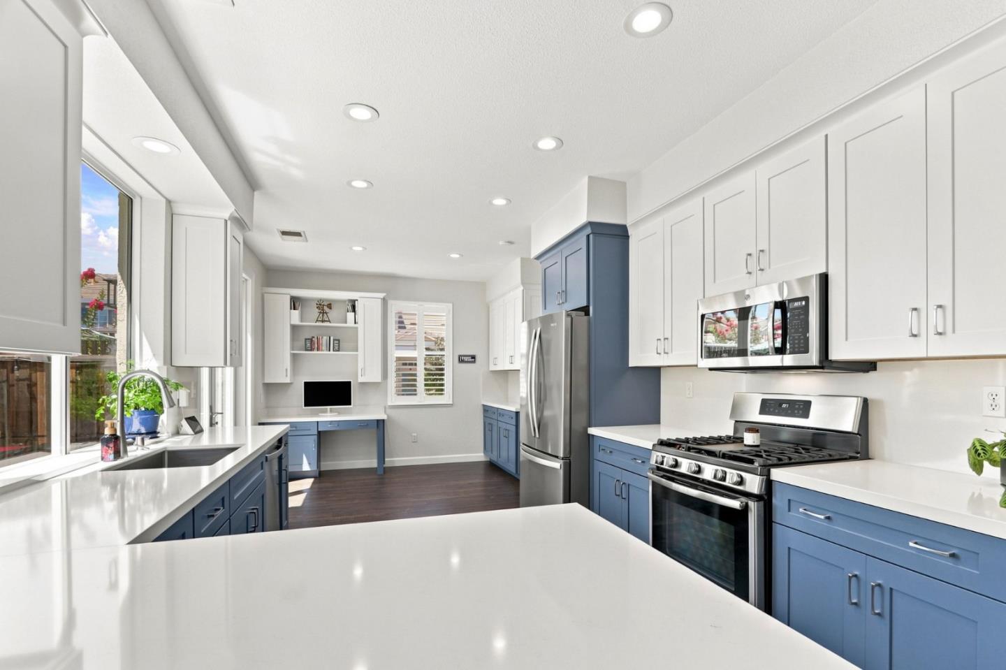 897 Windsor Hills CIR