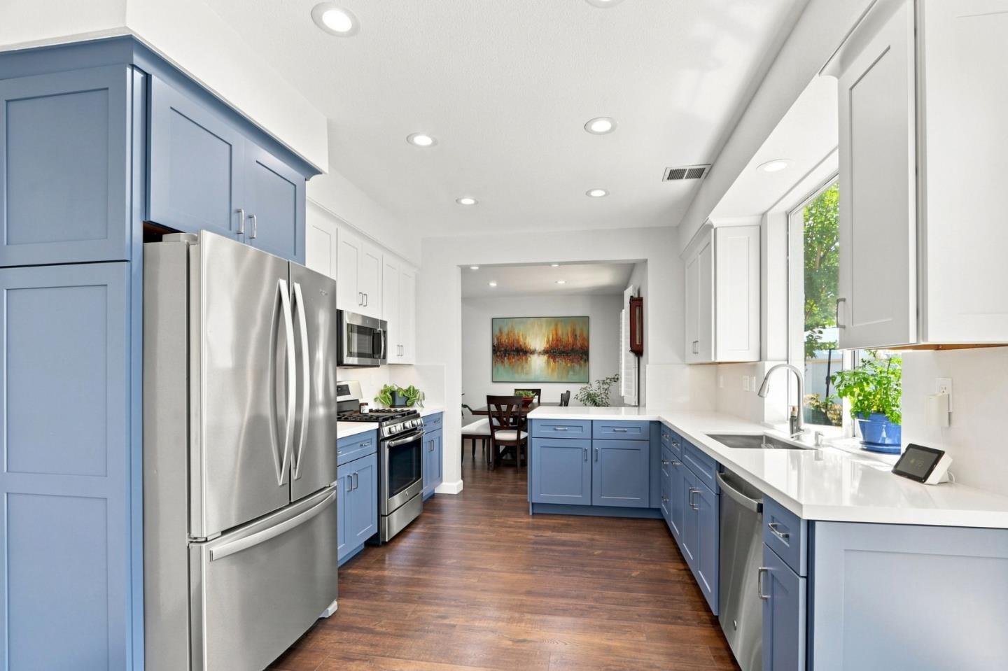 897 Windsor Hills CIR