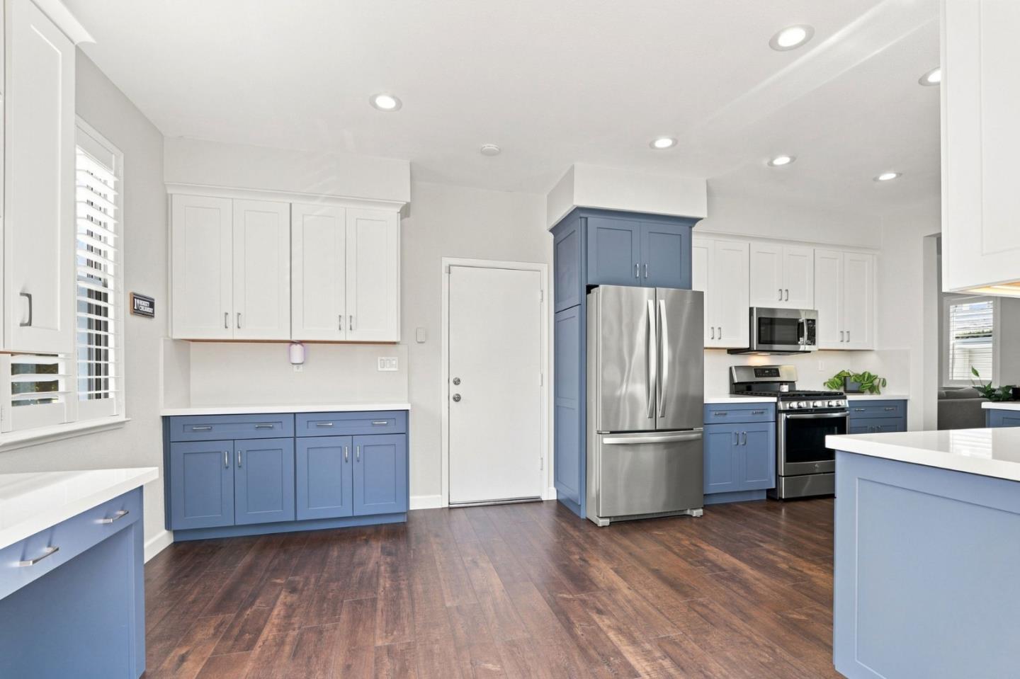 897 Windsor Hills CIR