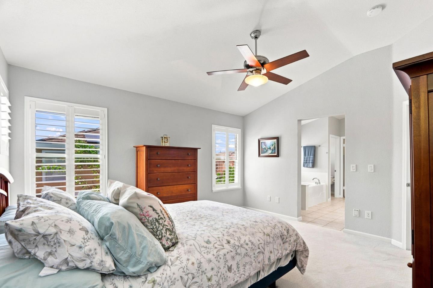 897 Windsor Hills CIR